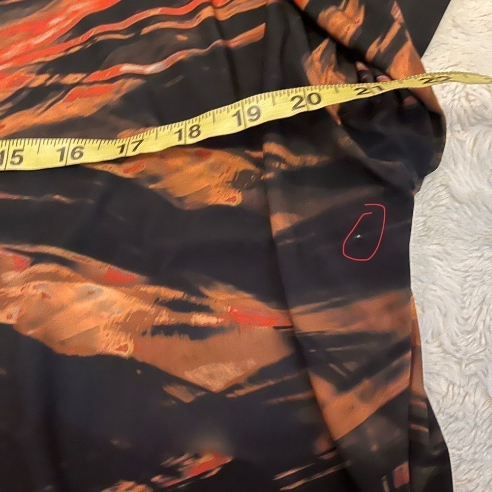 PRETTYLITTLETHING PLUS RUST ABSTRACT PRINT BODYCON DRESS Size 20 - Picture 7 of 9